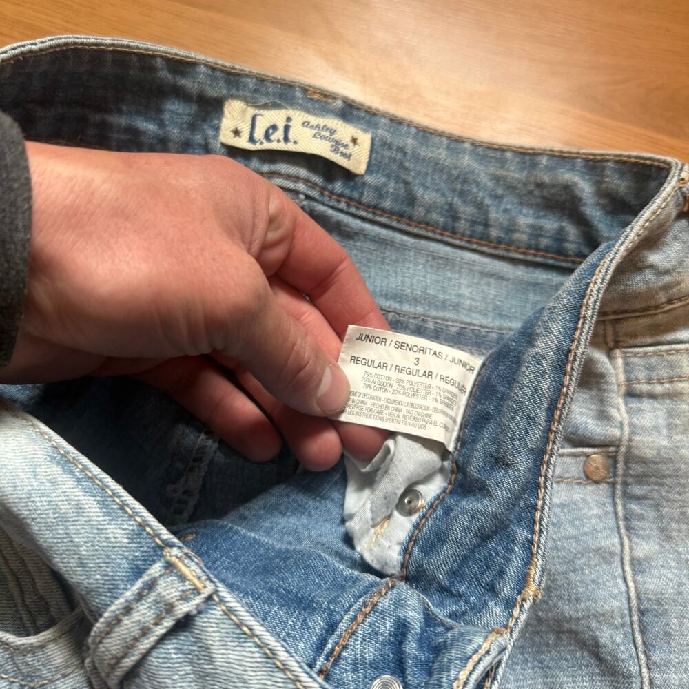 Women's Y2k L.E.I. Ashley Lowrise Bootcut Light Wash Blue Denim Jeans Sz 28 x 30 - Picture 6 of 10
